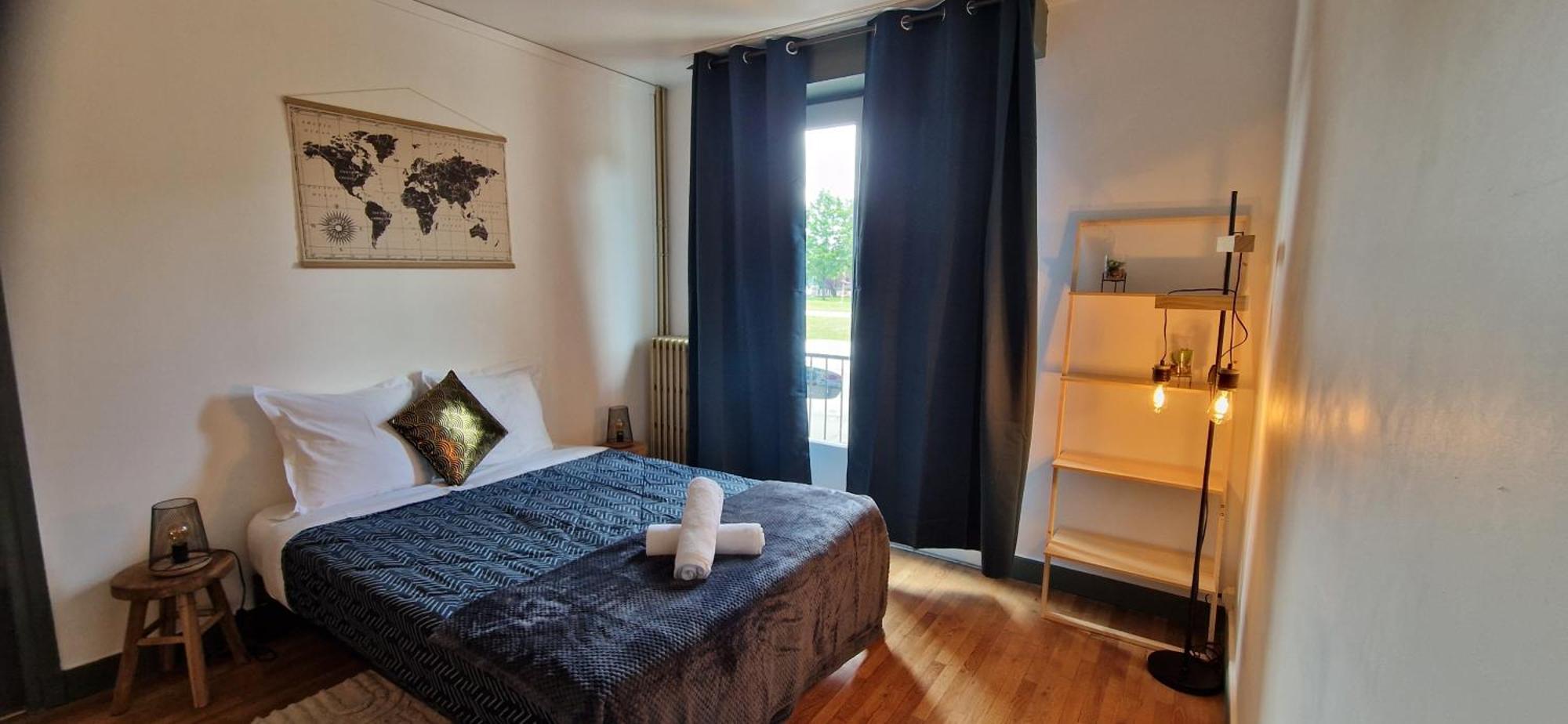 Des Lices A 2 Minutes De La Gare- Chateau De - Des Lices 2 Minutes From Train Station - Chateau De *